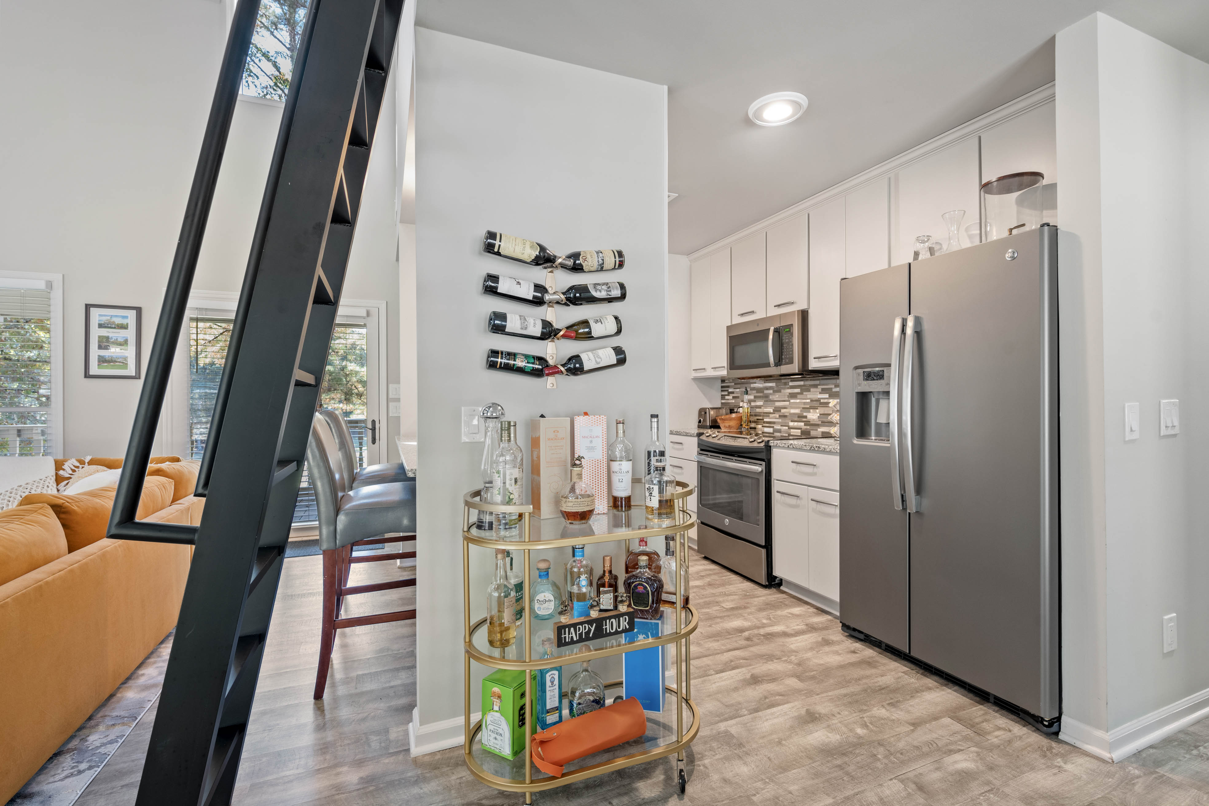 1033 Clubhouse Lane image 13